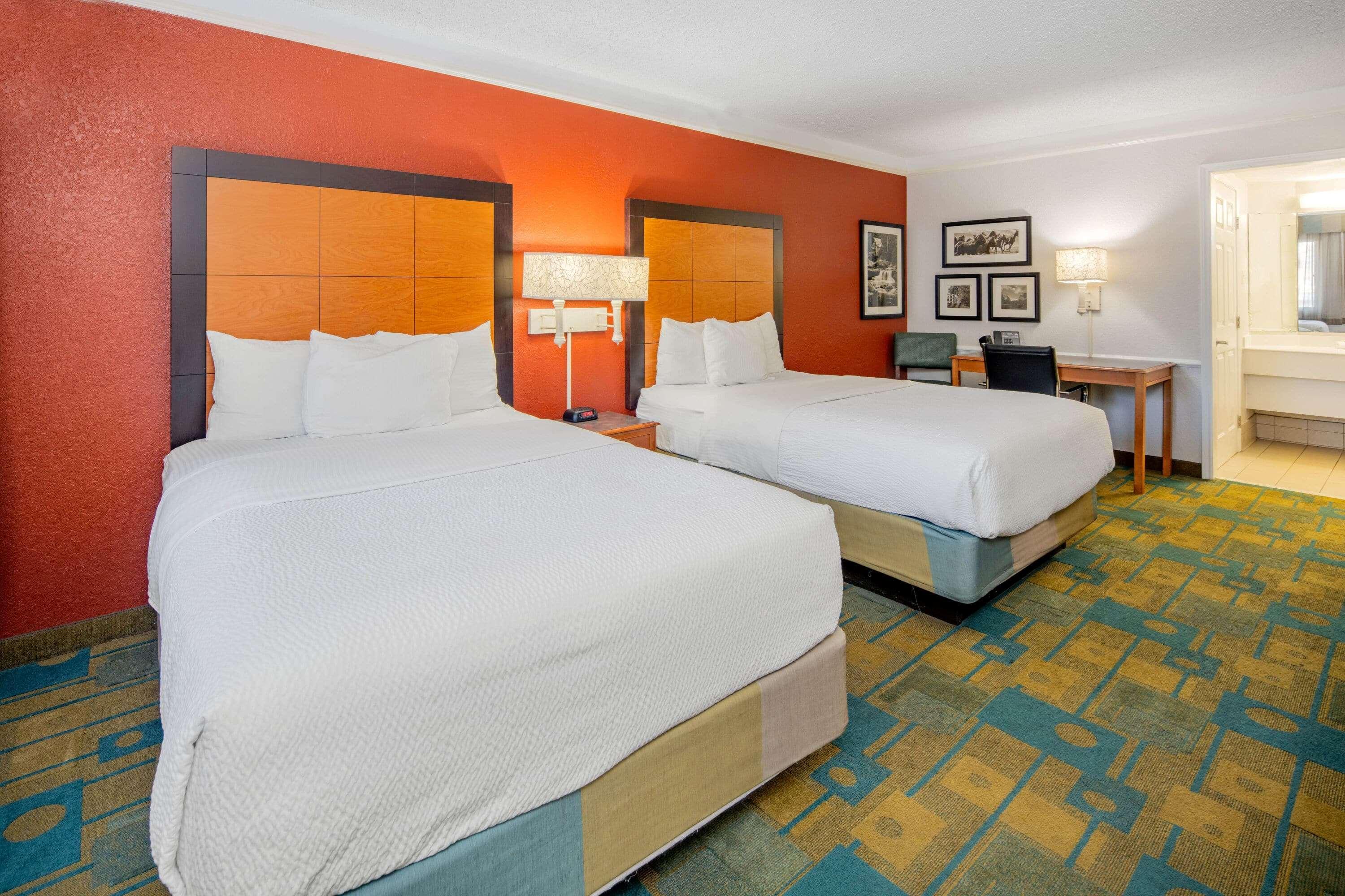 La Quinta Inn & Suites By Wyndham Irvine Spectrum Екстер'єр фото