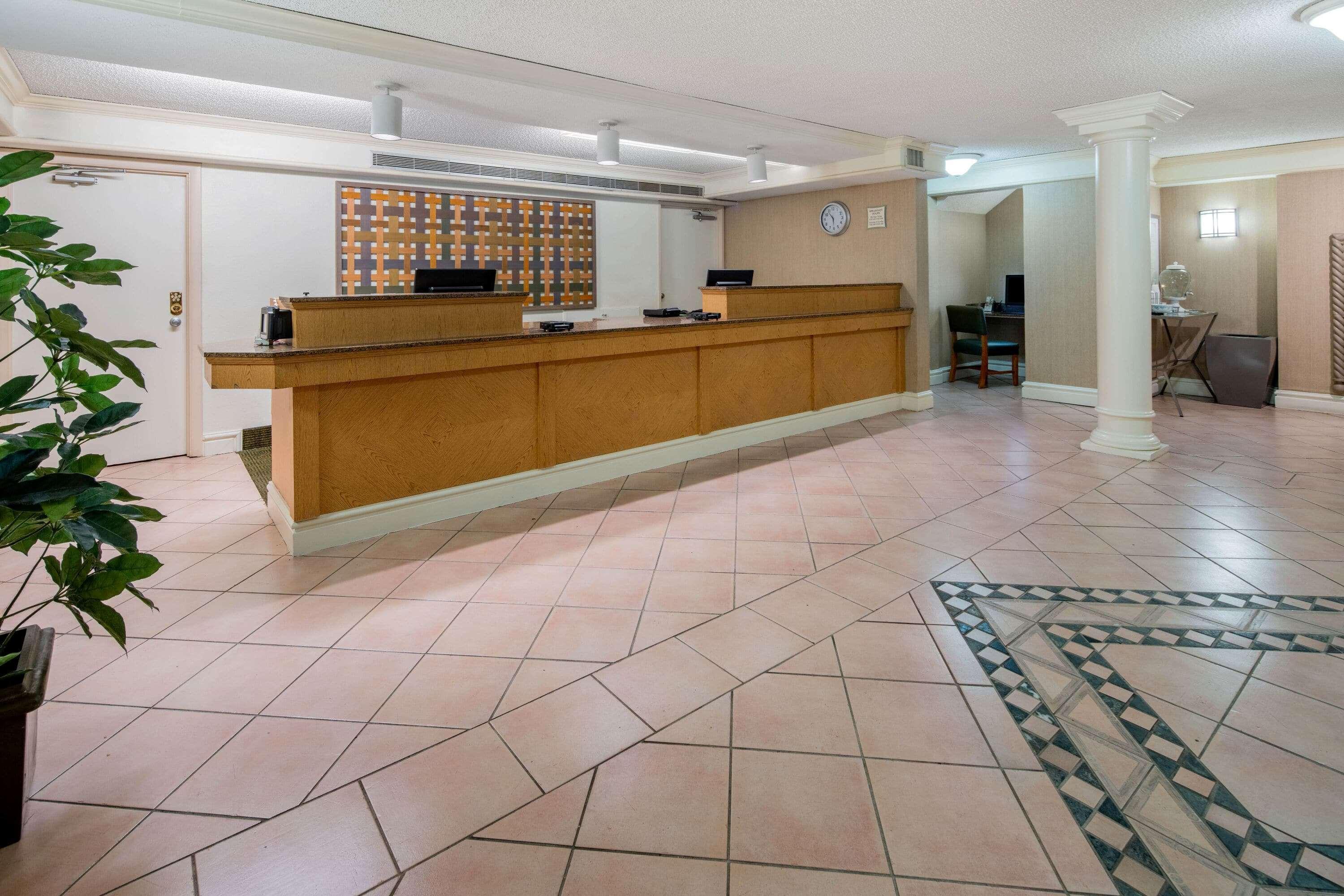 La Quinta Inn & Suites By Wyndham Irvine Spectrum Екстер'єр фото